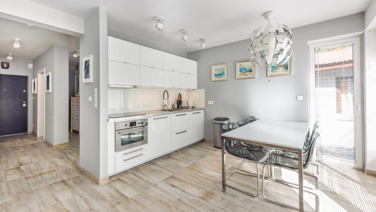 Sloneczny Apartment Lukecin